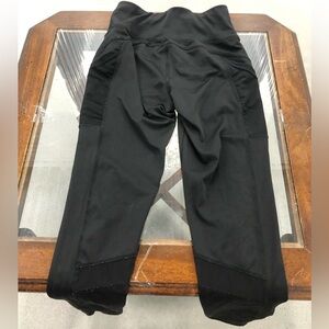Women’s S/M Black Athletic Leggings